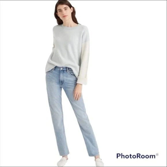 CLUB MONACO Arya Split-Back Sweater - Picture 14 of 14